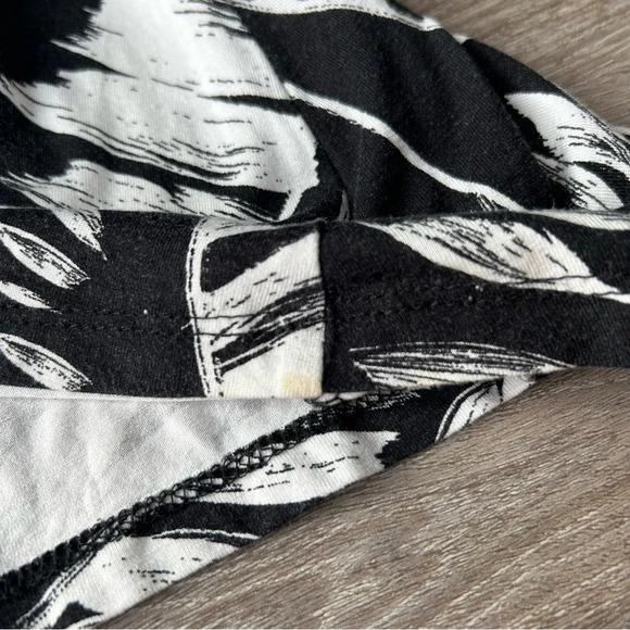 Karen Kane Leaves Pattern Cold Shoulder Bell Sleeve Top - Picture 14 of 15